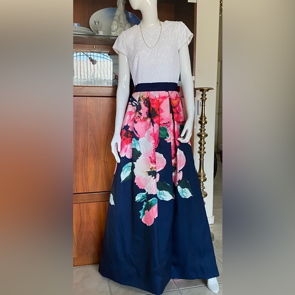 NWT CARMEN MARC VALVO INFUSION          Size 12